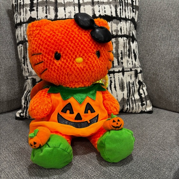 BULD A BEAR x HELLO KITTY Orange waffle pumpkin fairy